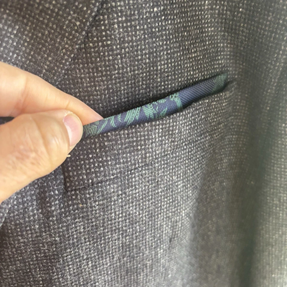 Ted Baker London Men’s 4 (US 40R) Charcoal Birdseye Wool Blend Sportcoat Blazer - Image 4 of 4