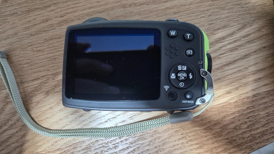 Fujifilm FinePix XP80 16,4 MP WiFi Outdoor Digitalkamera funktioniert - Bild 2 von 4