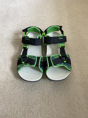 clarks boys sandals uk