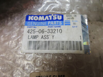 Komatsu 425-06-33210 Lamp Assembly 4250633210 | eBay