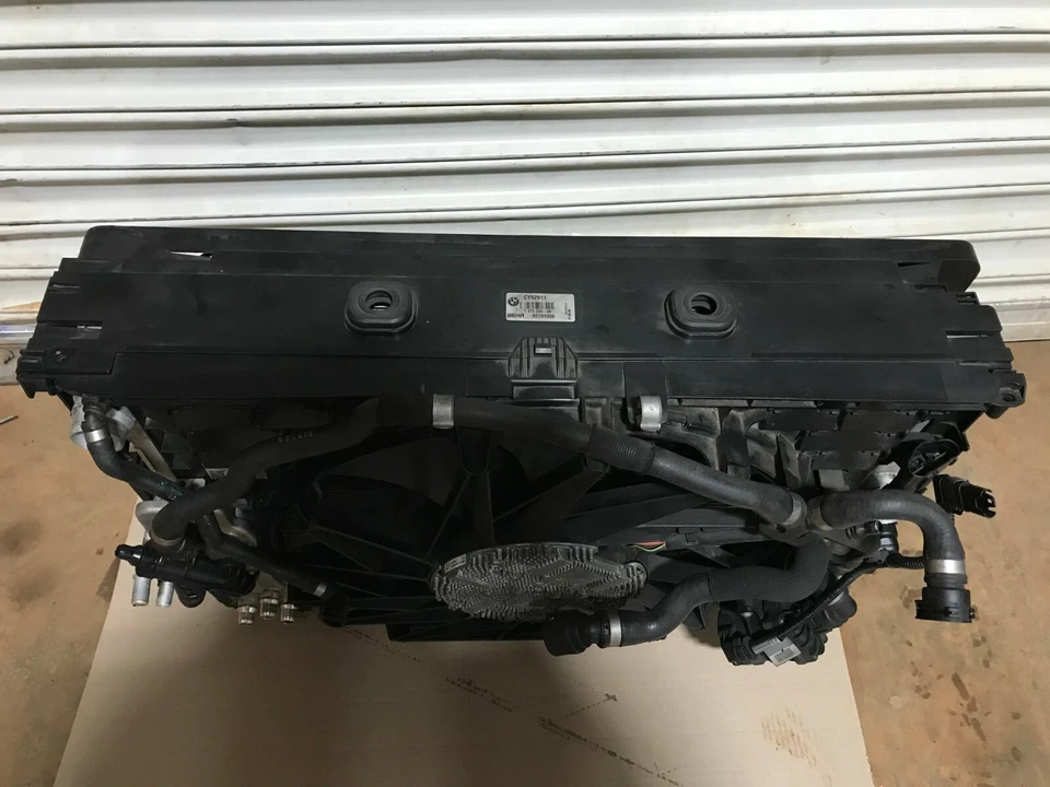 BMW 750LI F02 F04 2009-2011 4,4 L sistema de refrigeración radiador ventilador compresor de aire acondicionado OEM  Foto 2 de 4