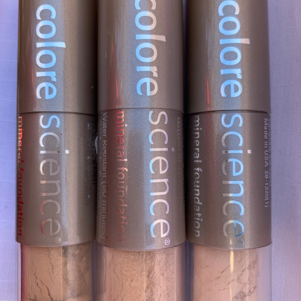 Brush-on Sunscreen Sunforgettable Colorescience SPF 20 Tan Mineral Powder BONUS - Image 2 of 4
