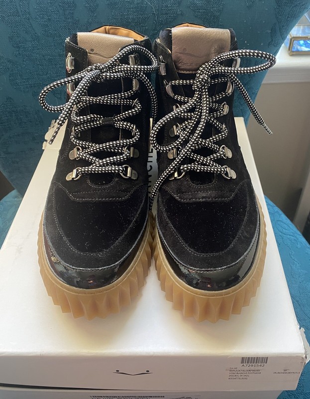 Voile Blanche Womens Eva Hike Boot/ Sneaker. Black. Size 39. New.