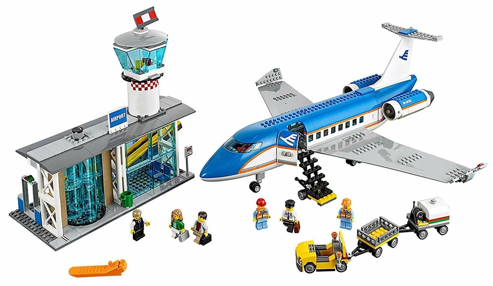 Lego City Airport Town 60104 AIRPORT PASSENGER TERMINAL Pilot Luggage Stairs NEW - Image 3 of 4