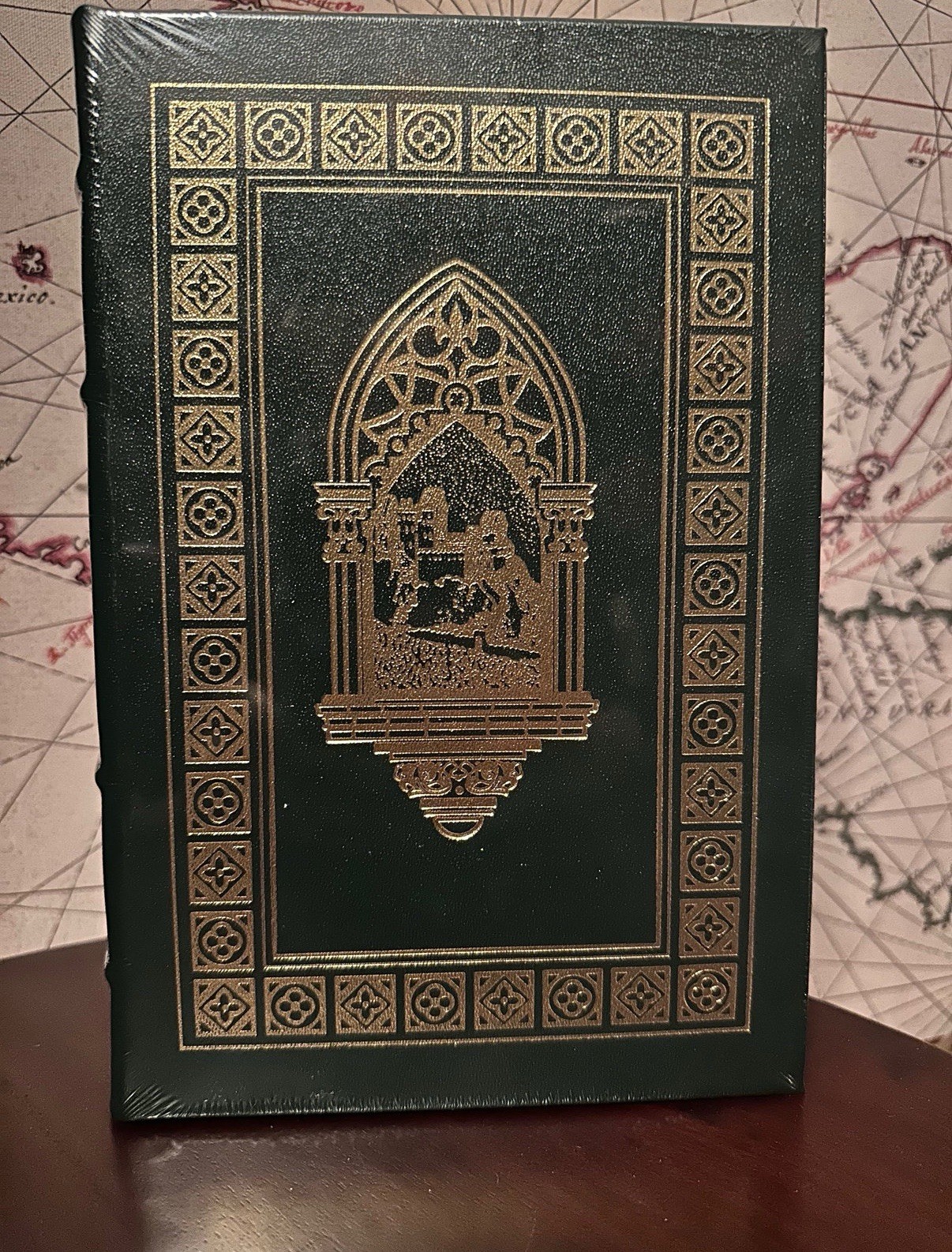 Outlander DIANA GABALDON SIGNED Easton Press New Sealed Leather Bound Hardback
