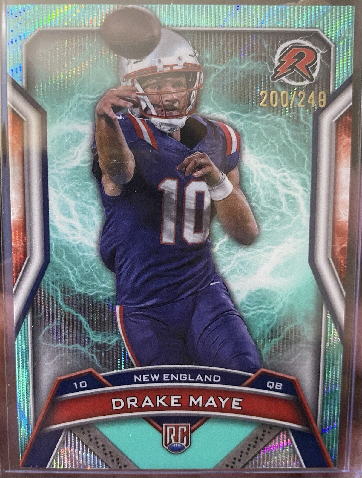 2024 Topps Resurgence - Rookies Drake Maye #164 Aqua Surge Refractor /249 (RC)