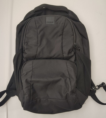 PacSafe MetroSafe LS450 Anti-theft Backpack, With eXomesh