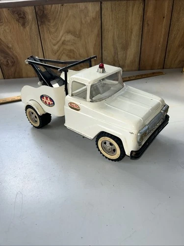Vintage 1960's Tonka AA Wrecker Tow Truck White Steel USA Very Nice Original