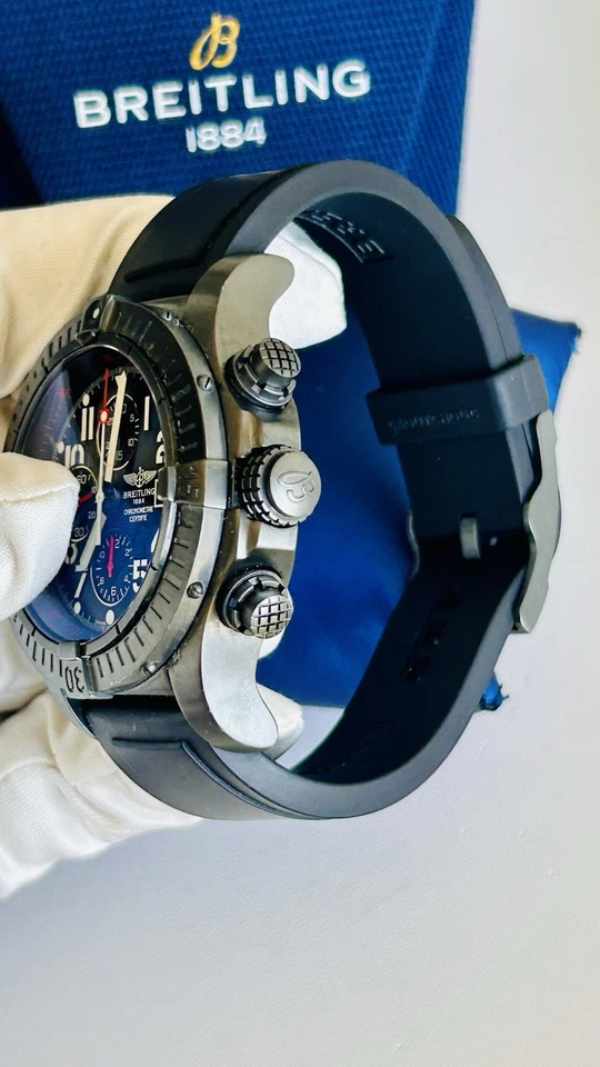 Breitling Super Avenger Chrono Edición Limitada M13370 48mm Acero Negro Foto 2 de 4