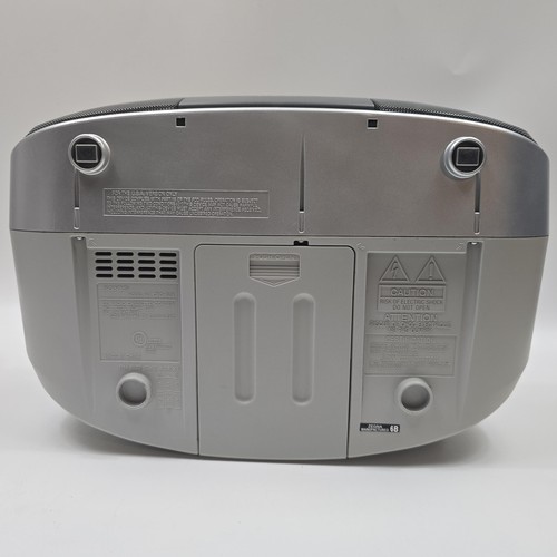 Sony CD Radio Cassette Corder Boombox Portátil Estéreo CFD-S01 Plateado AUX Probado - Imagen 21 de 24