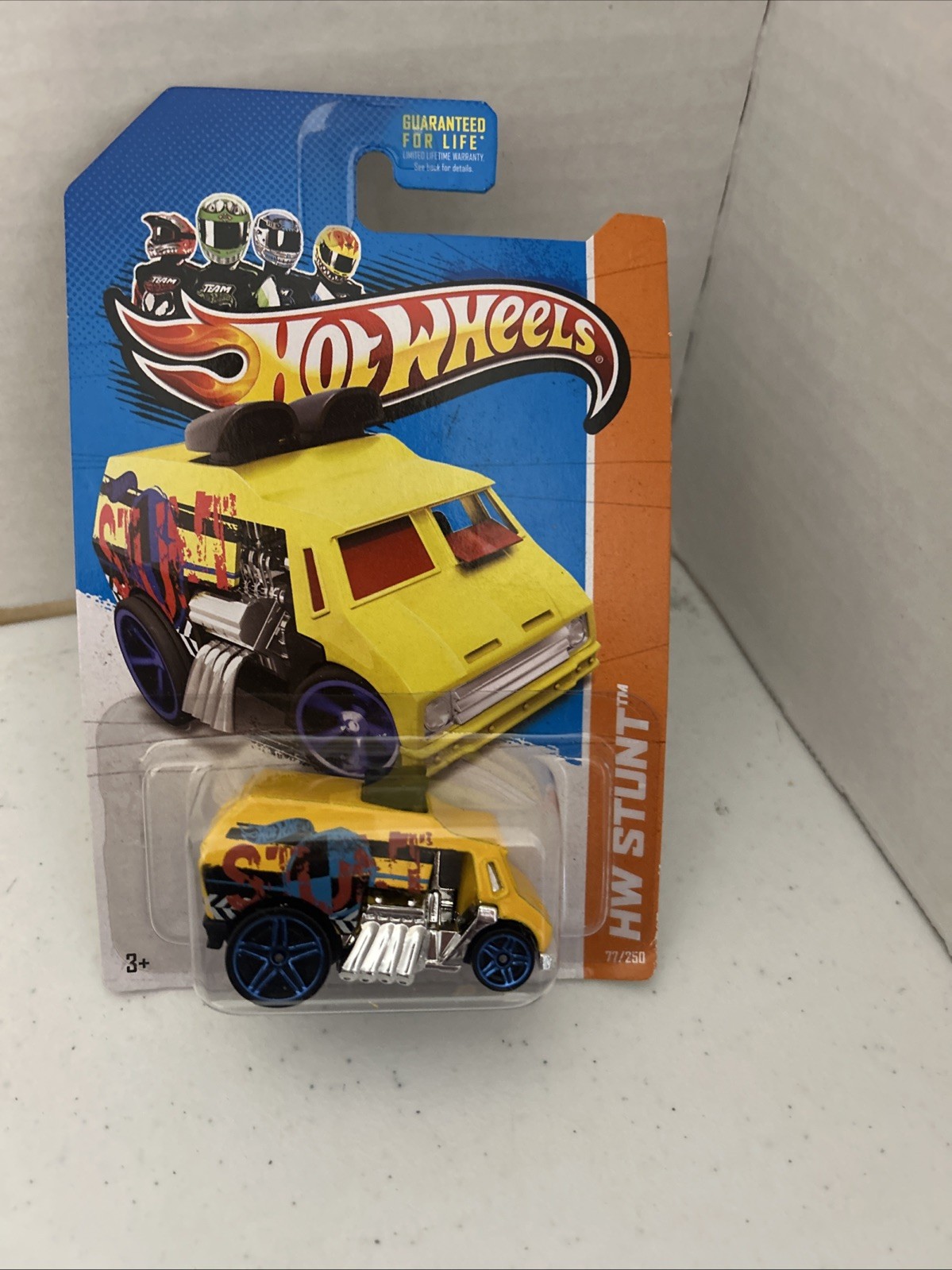 Hot Wheels 2013 HW Stunt Cool-One #77/250