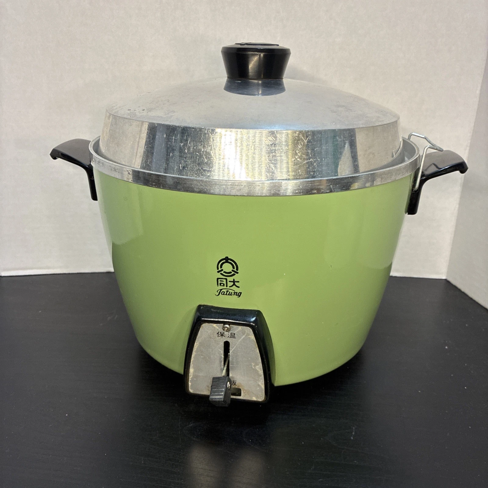 Vintage TATUNG TAC-06G 6 CUP Rice Cooker Pot AC 110V - Green
Opens in a new window or tab