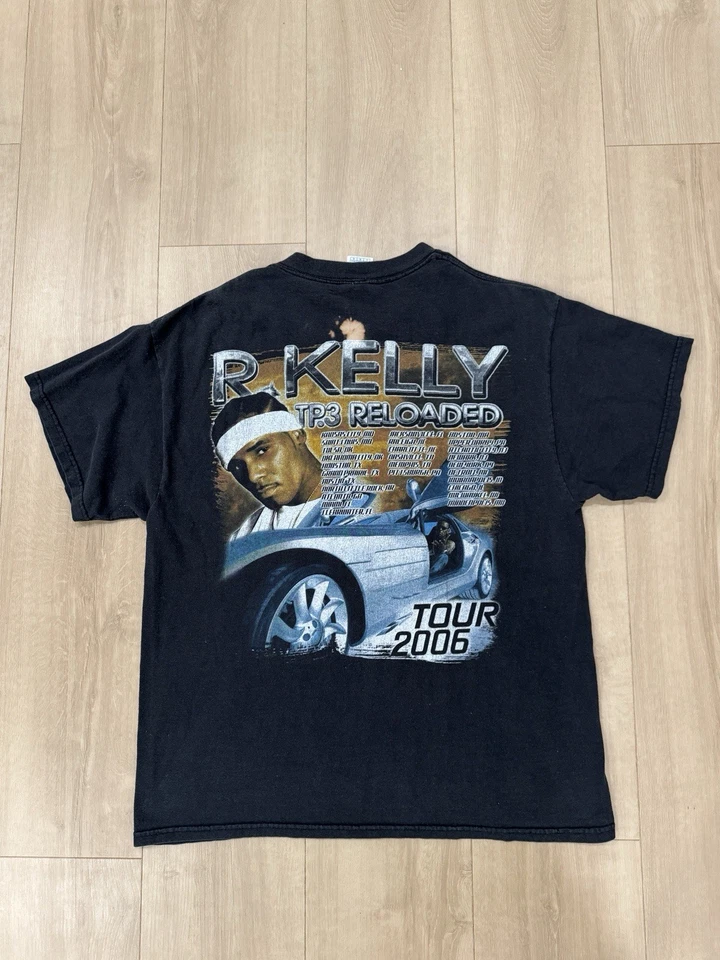 Vintage R. Kelly TP.3 Reloaded 2006 Tour Mens Size Large Rap Tee RARE Y2K Faded - Image 2 of 4