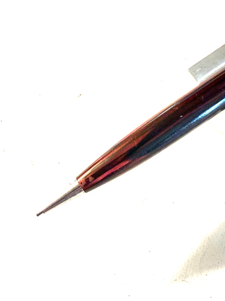 1940s Red striated Sheaffer Jr. 200 mechanical pencil!  Silver trim. Hump clip - Image 3 of 4