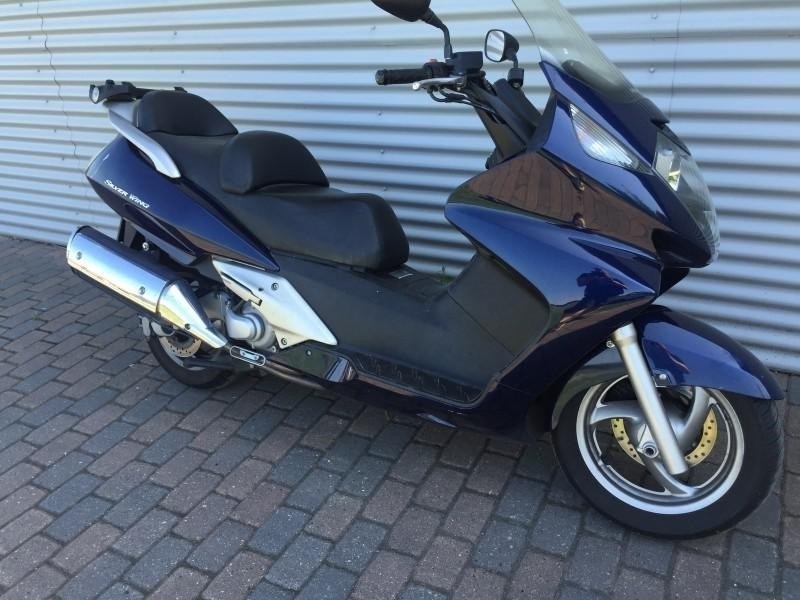 Suzuki burgman 600