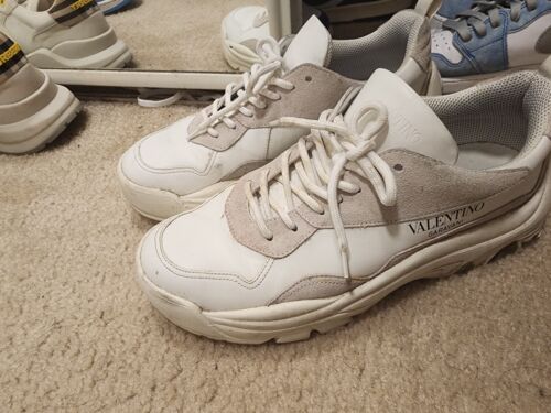 Valentino Sneakers 44 READ - Gem Valentino Sneakers 44 READ - Gem