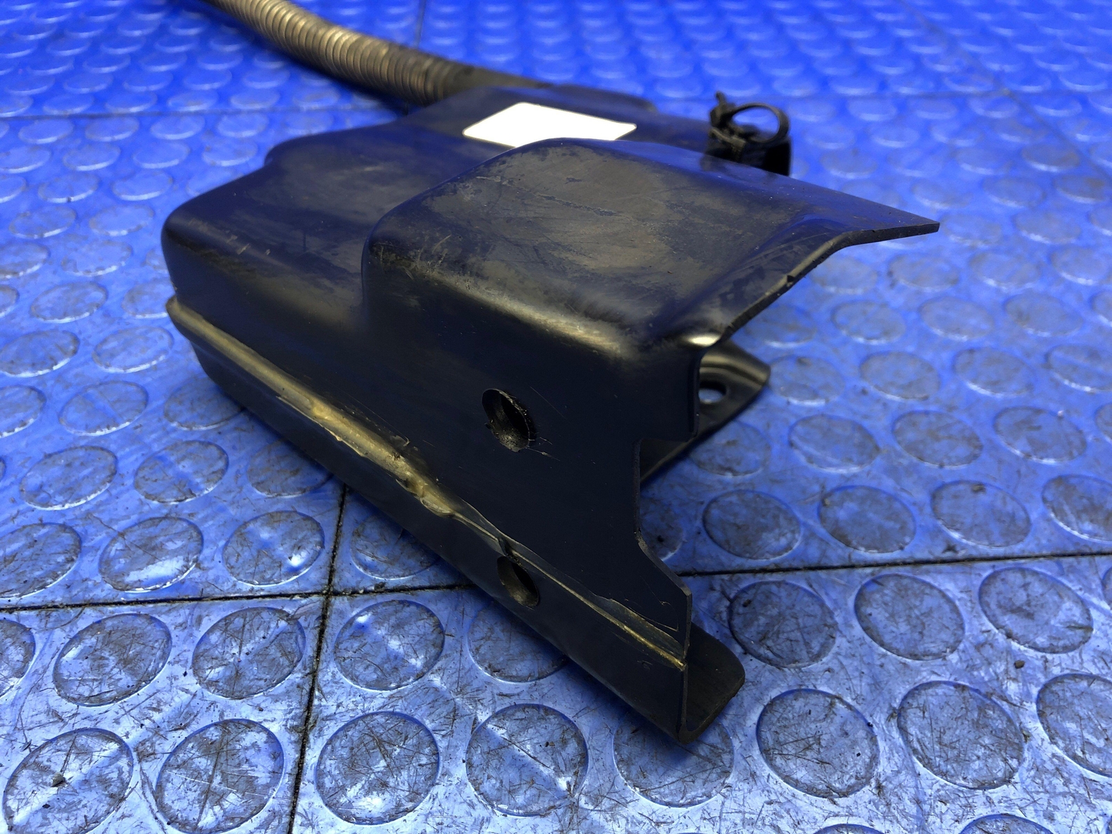 LAMBORGHINI GALLARDO OEM REAR RIGHT WATER DRIP TRAY BOTTLE 407813954