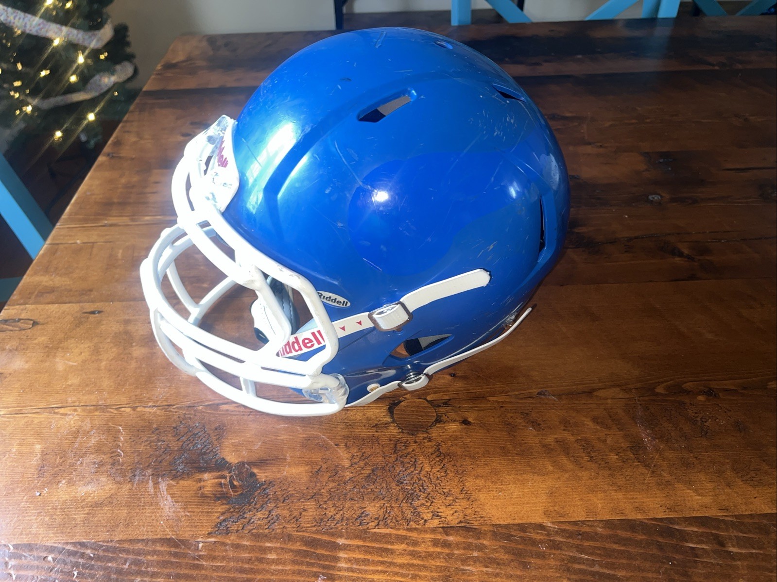 Riddell Speed Victor Football Helmet Youth Small / Medium 20