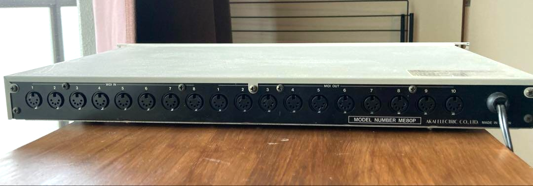 AKAI ME80P MIDI Programmable 8in 10out Patch Bay Rack Unit AC100V