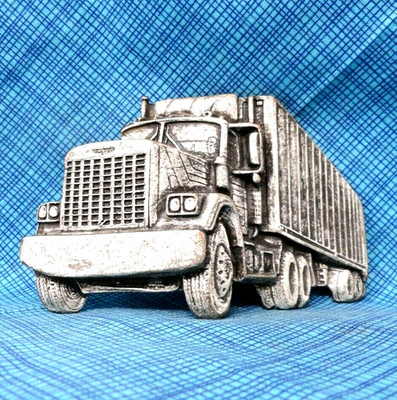 18 Wheeler Belt Buckle 3D Cut Out Big Rig Trucker Semi Vintage 1980s   .DBD452