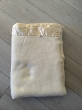 Vintage Waffle Weave Blanket Satin Trim Beige yellow Thermal Twin 90 X 66 USA