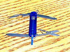New In Box Victorinox Swiss Army 58mm Knife Rambler Sapphire Blue 0.6363.t2 New In Box Victorinox Swiss Army 58mm Knife Rambler Sapphire Blue 0.6363.t2