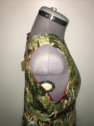 OAK Green Brown Ivory Forest wolves vintage style dress Size Large (12-14 US) - Picture 4 of 12