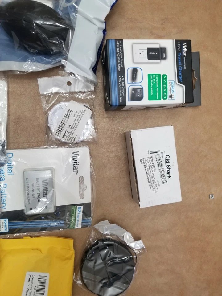 2 Pack Vivitar EN-EL05 Battery, Rapid Travel Charger & Professional Cleaning Kit - Image 3 of 4