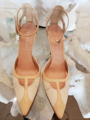 100% AUTHENTIC CASADEI CREAM & TAN PATENT & LEATHER  CUTOUT  DETAIL PUMPS 38