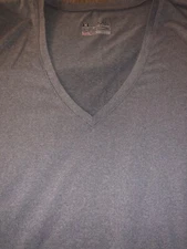 Under Armour Vneck Fitted Womens Longsleeve Shirt  Medium Grey Runner Base Layer