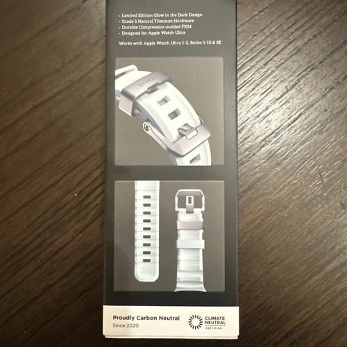 Nomad Icy Blue Glow Apple Watch 49mm Natural Titanium Hardware Rocky Point Band - Photo 2 sur 2