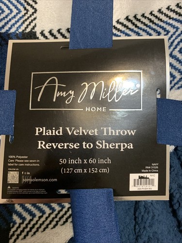 Brand New Throw Blanket 50”x 60” Lt Weight Amy Miller Soft Plaid Velvet Reverse - Picture 3 of 4