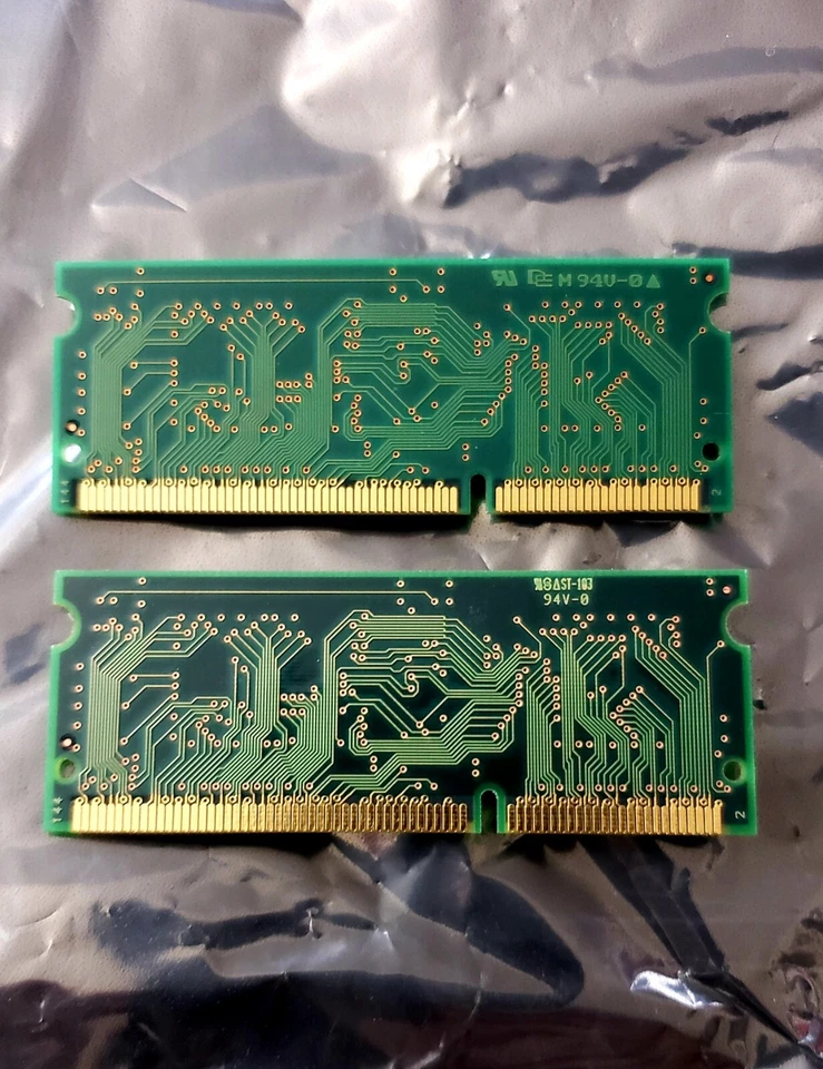 2 x IBM 01K1185  2MB PC-100 DDR-100MHz non-ECC CL2 144-Pin SODIMM SGRAM Memory - Image 2 of 2