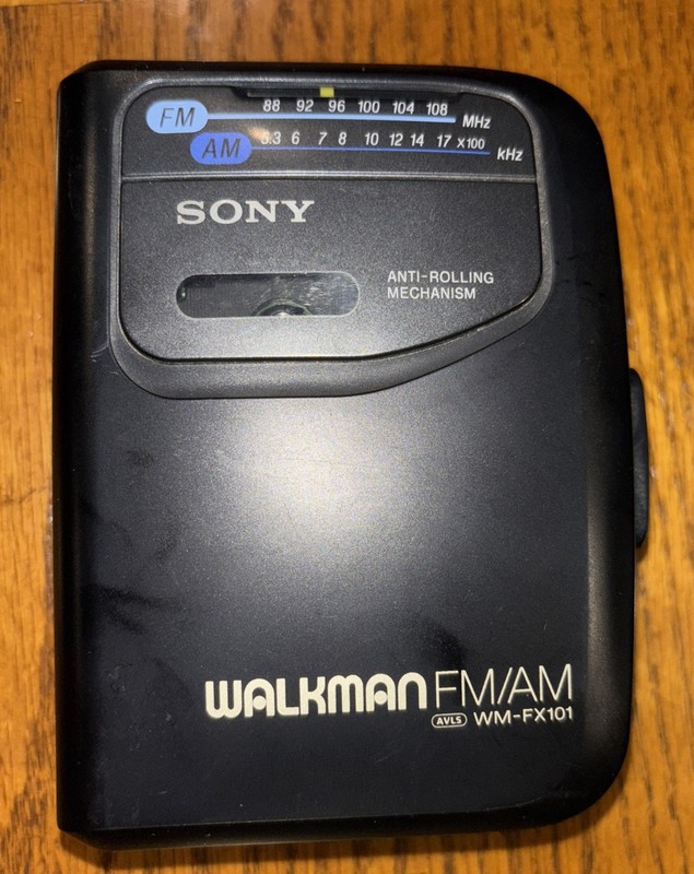 Sony Walkman WM-FX101 AM/FM Radio Cassette Player 