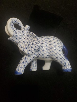 Andrea by Sadek Blue White Elephant Figurine Fishnet Herend Style 5.5''