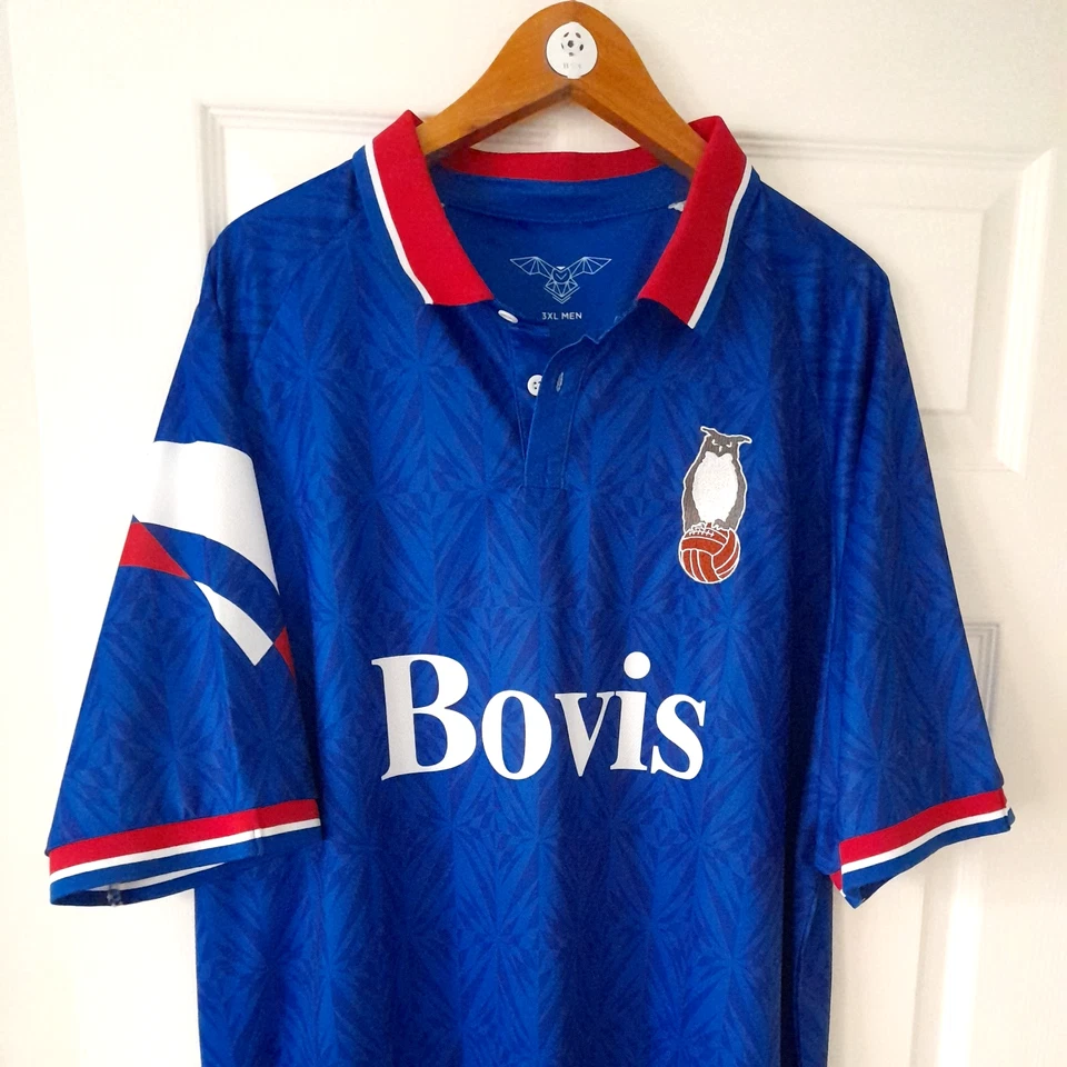 OLDHAM ATHLETIC FOOTBALL CLUB RETRO BOVIS 91/93 HOME SHIRT  VGC  RARE  XXXL 53' - Image 4 of 4