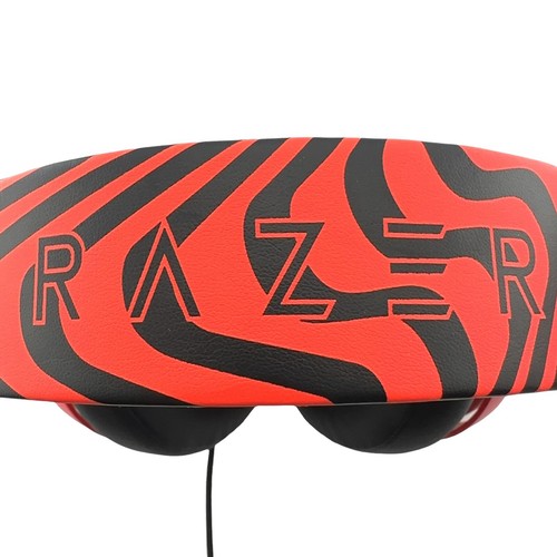 Razer - Kraken Pro V2 Wired Stereo Gaming Headset Black -Pewdiepie Edition- - 第 7/9 張圖片