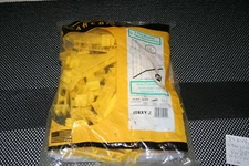  Lot Of 150- Zareba ITRXY-Z Electric Fence Insulators,YELLOW 6 Bags of 25each