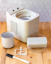 1-Quart Thermoelectric Ice Cream Maker Compact Home Dessert Machine Easy to Use