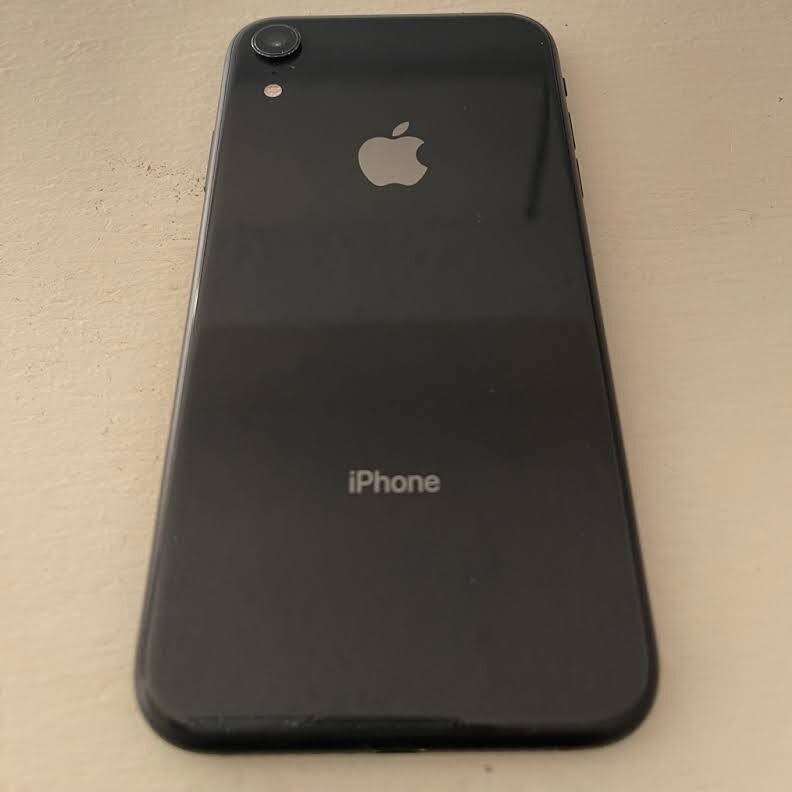 IPHONE XR FOR SALE<img src= f23e3565-4133-449f-bb54-