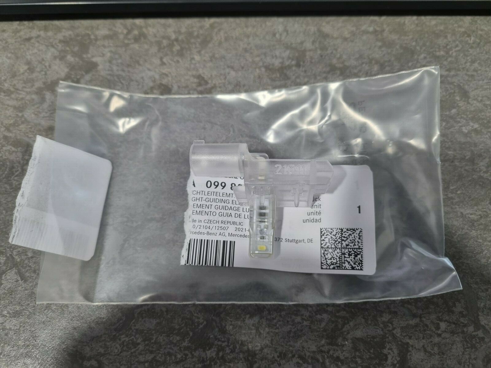 GENUINE MERCEDES BENZ REPLACEMENT DOOR HANDLE LEDs DRIVER SIDE 