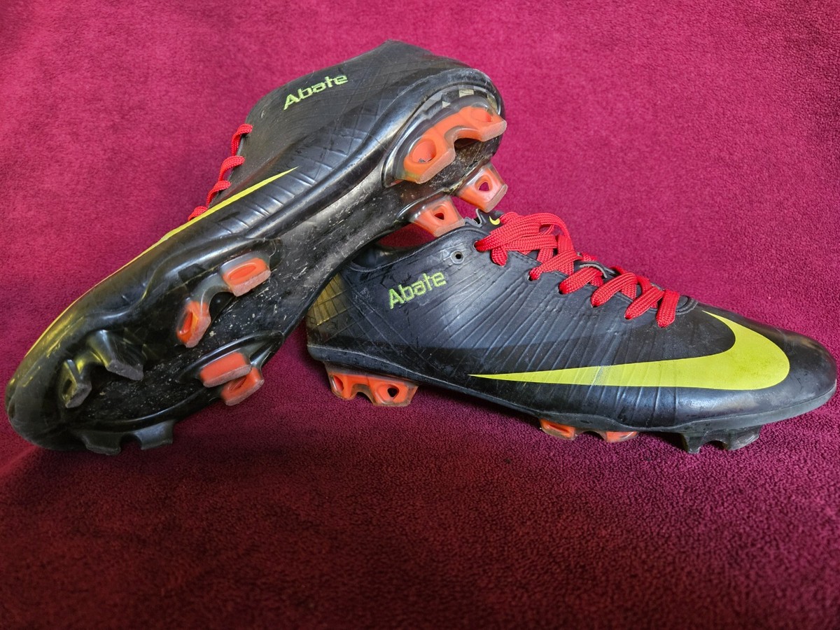Ignazio Abate - Bottes portées match - AC Milan 2010-11 Série A