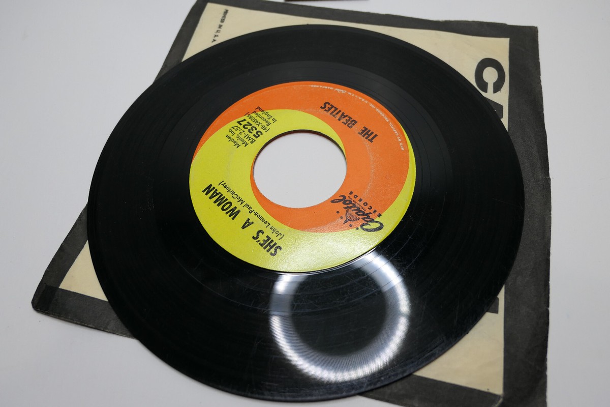 The Beatles: I Feel Fine / She's A Woman / 45 Rpm / 1964 / Capitol