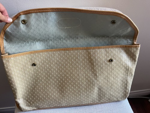 Cartera estilo envolvente grande vintage con monograma AKB, ribete de cuero genuino, beige - Imagen 16 de 24