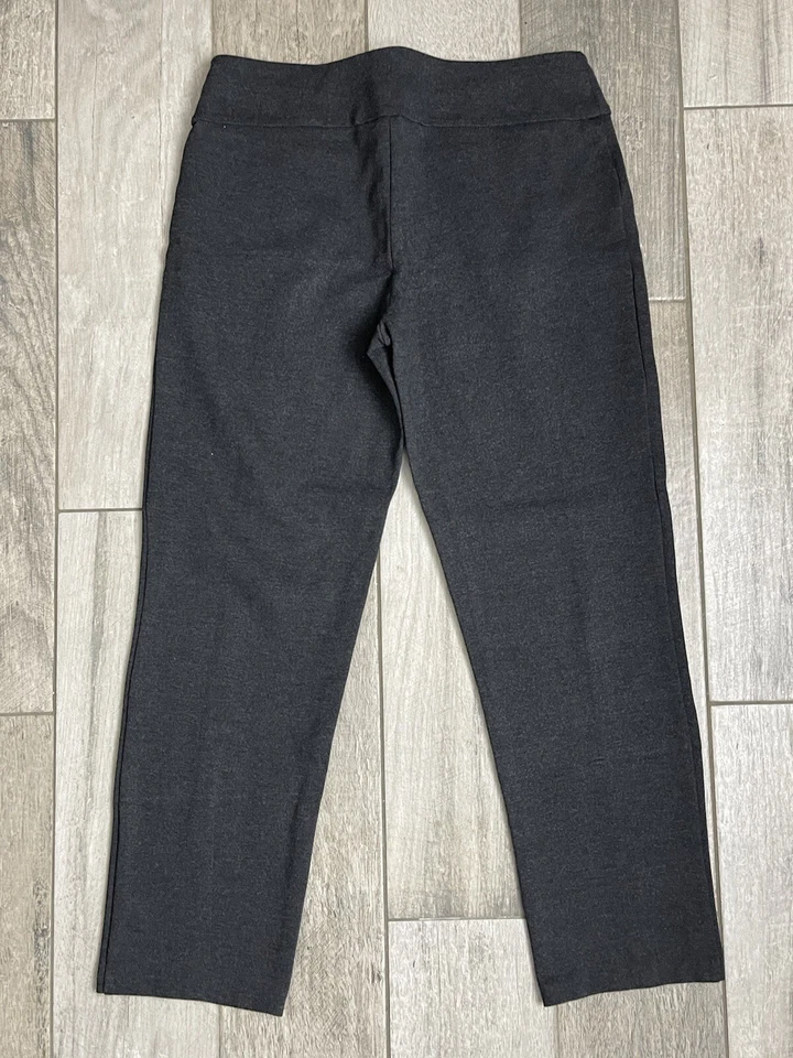 Calça elástica feminina New Directions tamanho médio cintura média cinza escuro 30X26 - Imagem 2 de 4