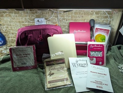 Spellbinders Wizard Raspberry Die Cut Machine Lot. Dies Mats, Bag & More (Rare) 