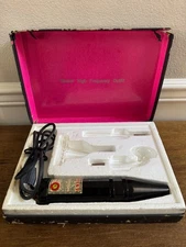 VINTAGE MASTER APPLIANCES HIGH FREQUENCY OUTFIT MODEL M66 W/ 3 GLASS WANDS VIDEO