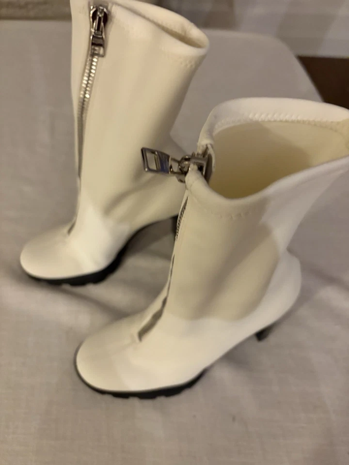 Alexander McQueen Scubba Boot White Women's Size 6 - Image 3 of 4