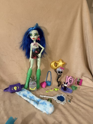 #ad Monster High Ghoulia Yelps Doll w Blue Hair with accessories $32.00