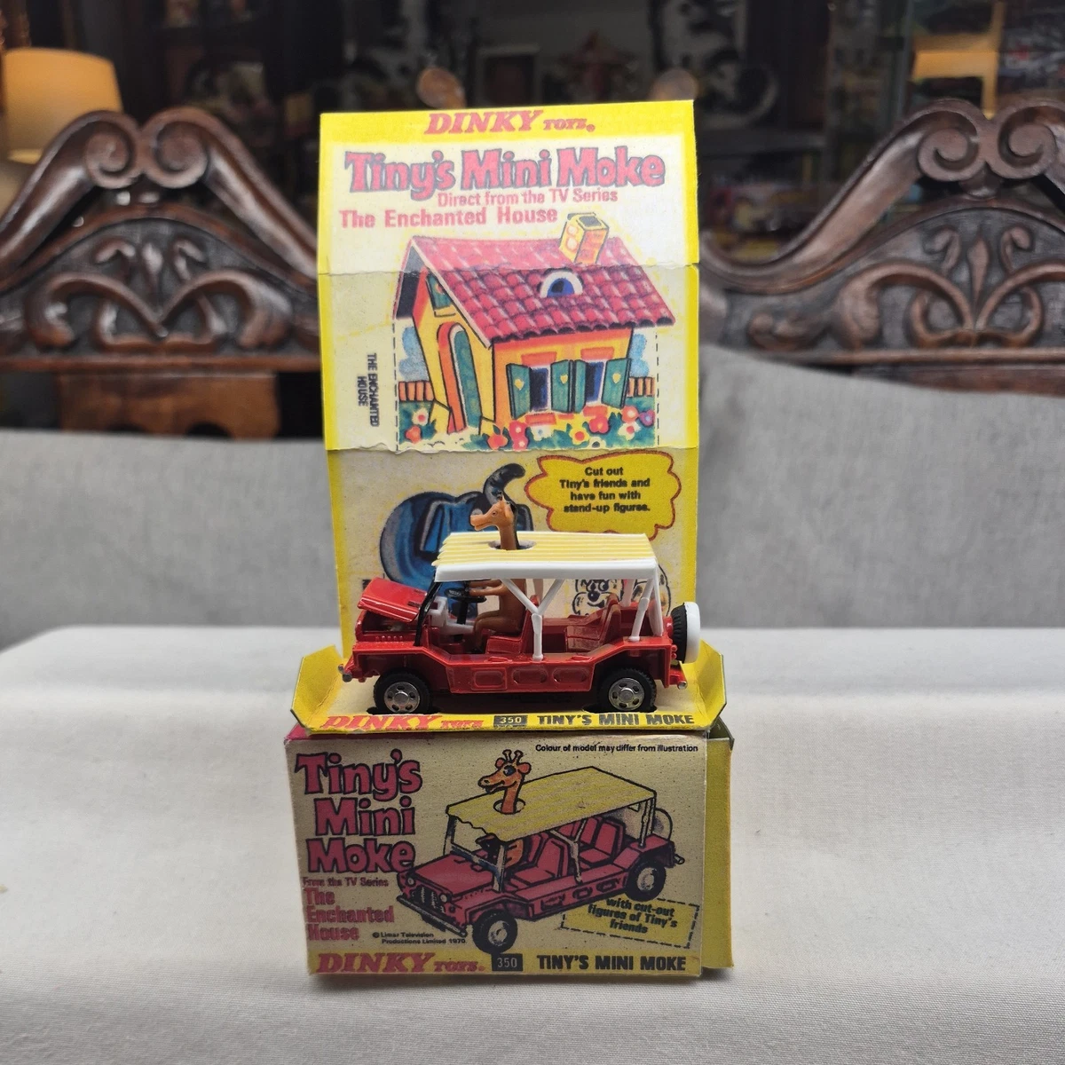 1:25 Scale 1970 Vehicle Year Vintage Manufacture Diecast Cars